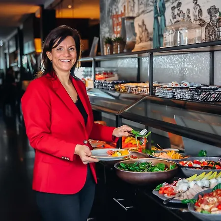 호텔 반 데르 발크 레이던