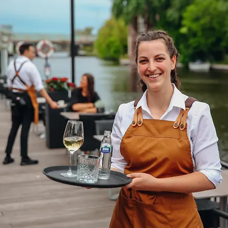 반 데르 발크 레이던 4* 레이든