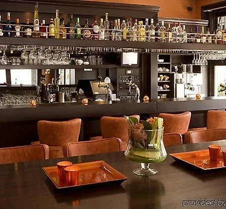 Der Valk Hotel 4*