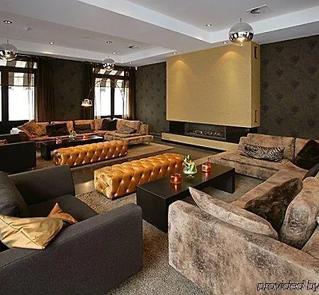 Der Valk Hotel 4*