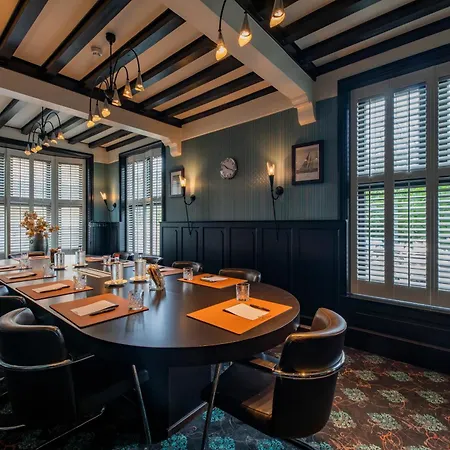 ファン デル ファルク ホテル ライデン