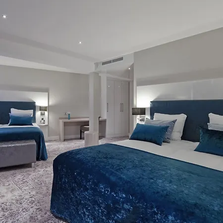 Hotel Der Valk 4*
